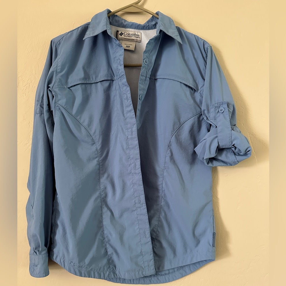 Columbia women’s size M slate blue button down